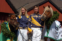  Mikaela och Lufsen II samt Marcus och Tyson II.  Foto: Adam Str&ouml;m 