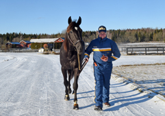  Nuncio p&aring; vinterpromenad  Foto: Lars Jakobsson 
